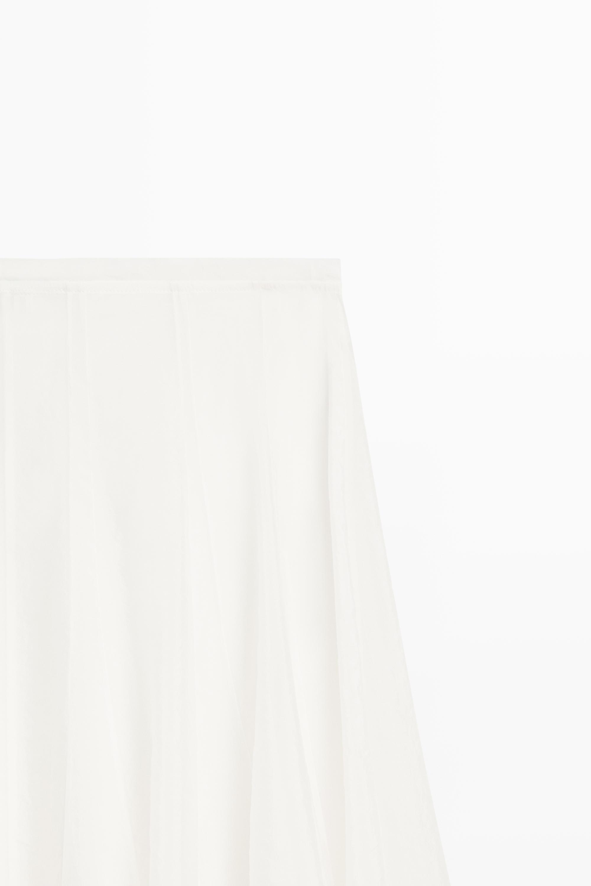 Flowy flared midi skirt